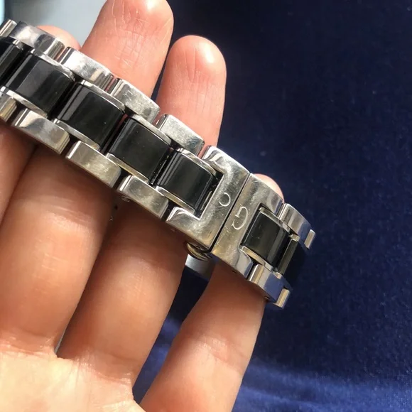 Guess Collection Watch - Picture 6 of 6